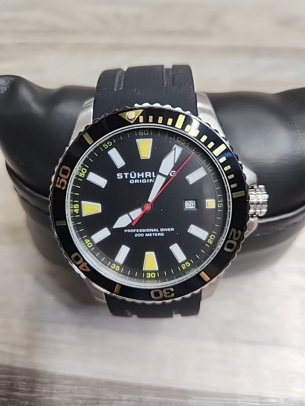 Stührling Original Diver Watch 100 Meter Rubber Strap. Quartz Movement.